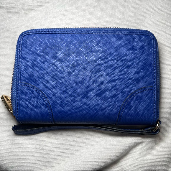 JUICY COUTURE BLUE WALLET/WRISTLET - Picture 7 of 8